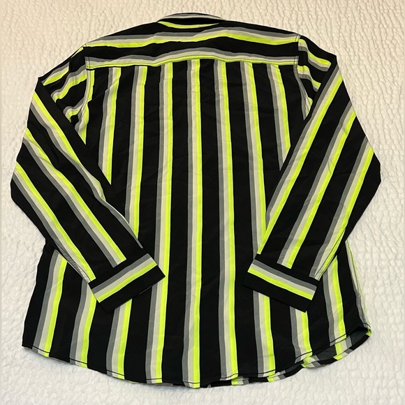 🎁 NWT! Geometrix New York Striped Button Down Shirt. - Picture 5 of 15
